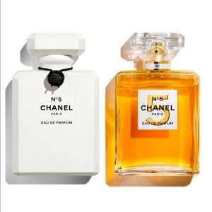 Chanel No.5 Eau de Parfum Spray Bottle in N°5 Gift Packaging (New in Box)